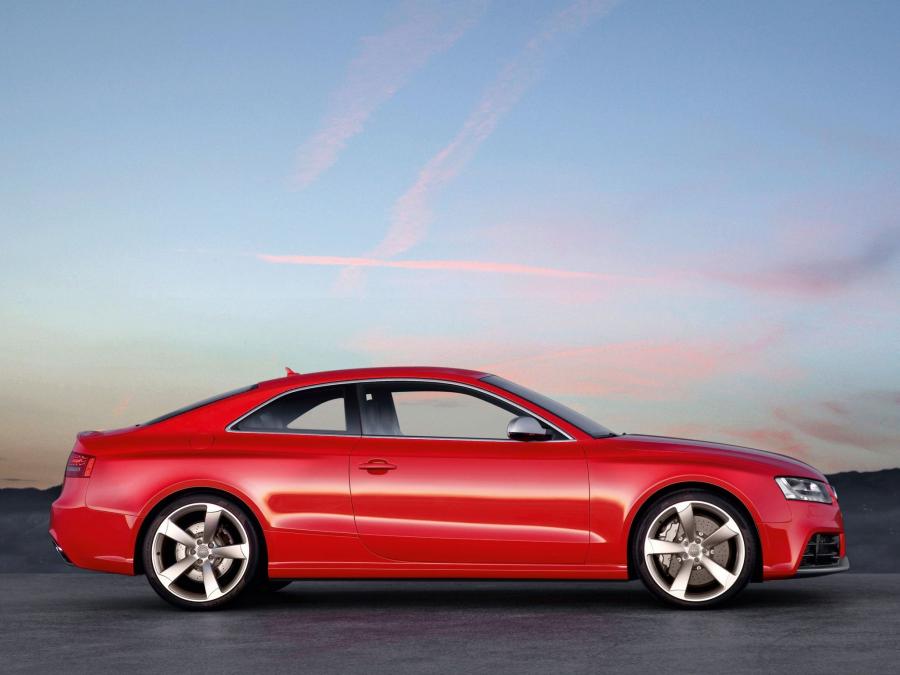  Audi RS5 Coupe 2010 года  (WW) (фото 63 из 66)